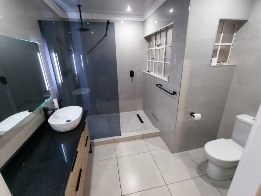 3 Bedroom Property for Sale in Safari Gardens North West
